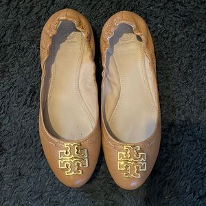 Tory Burch flats 💕